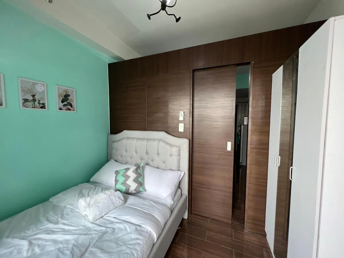 Cozy Condo Apartment In Makati / Manila With Mall, Restaurants, Groceries, Pool, Netflix, Disney+ And More Filippijnen